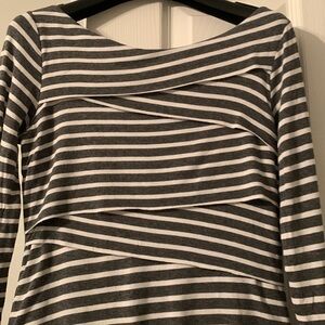 Bailey 44 layers long sleeve top, gray & white, S, very flattering fit